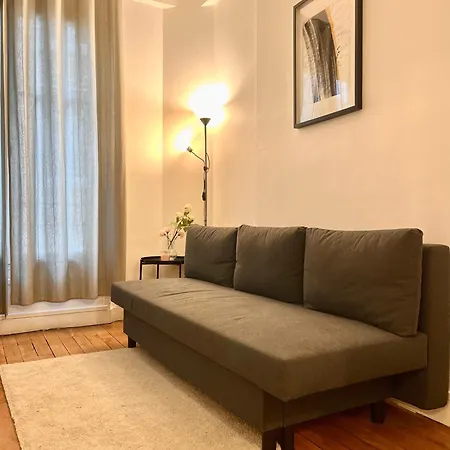 Spacious Flat Near Montparnasse Bausset 4th * Paris