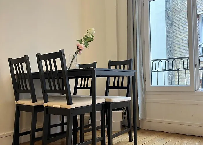 Spacious Flat Near Montparnasse Bausset 4th Διαμέρισμα *