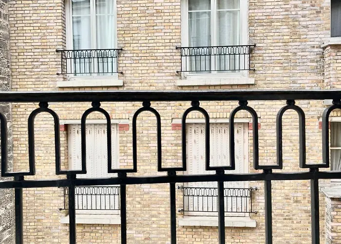 Spacious Flat Near Montparnasse Bausset 4th Διαμέρισμα *