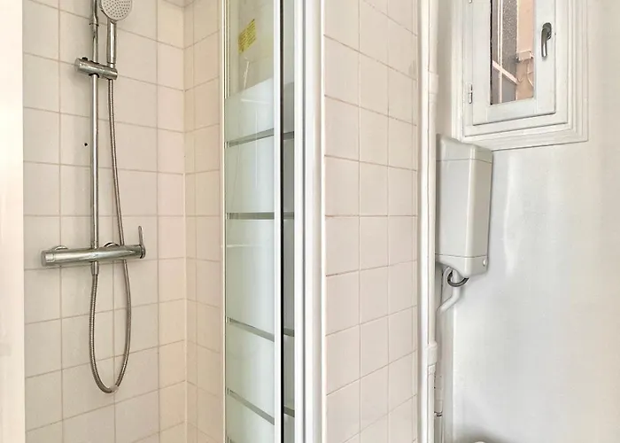 Spacious Flat Near Montparnasse Bausset 4th *