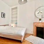 Spacious Flat Near Montparnasse Bausset 4th * Paris