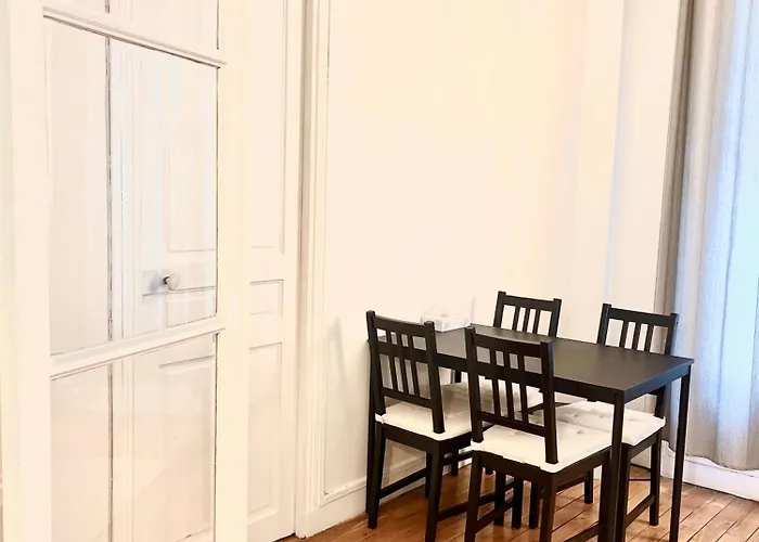 Spacious Flat Near Montparnasse Bausset 4th * Paris